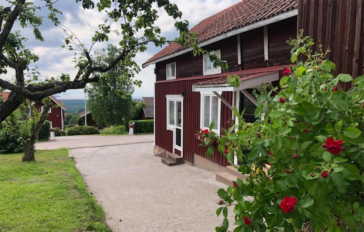 Cozy Home In Raettvik With Kitchen ภายนอก รูปภาพ